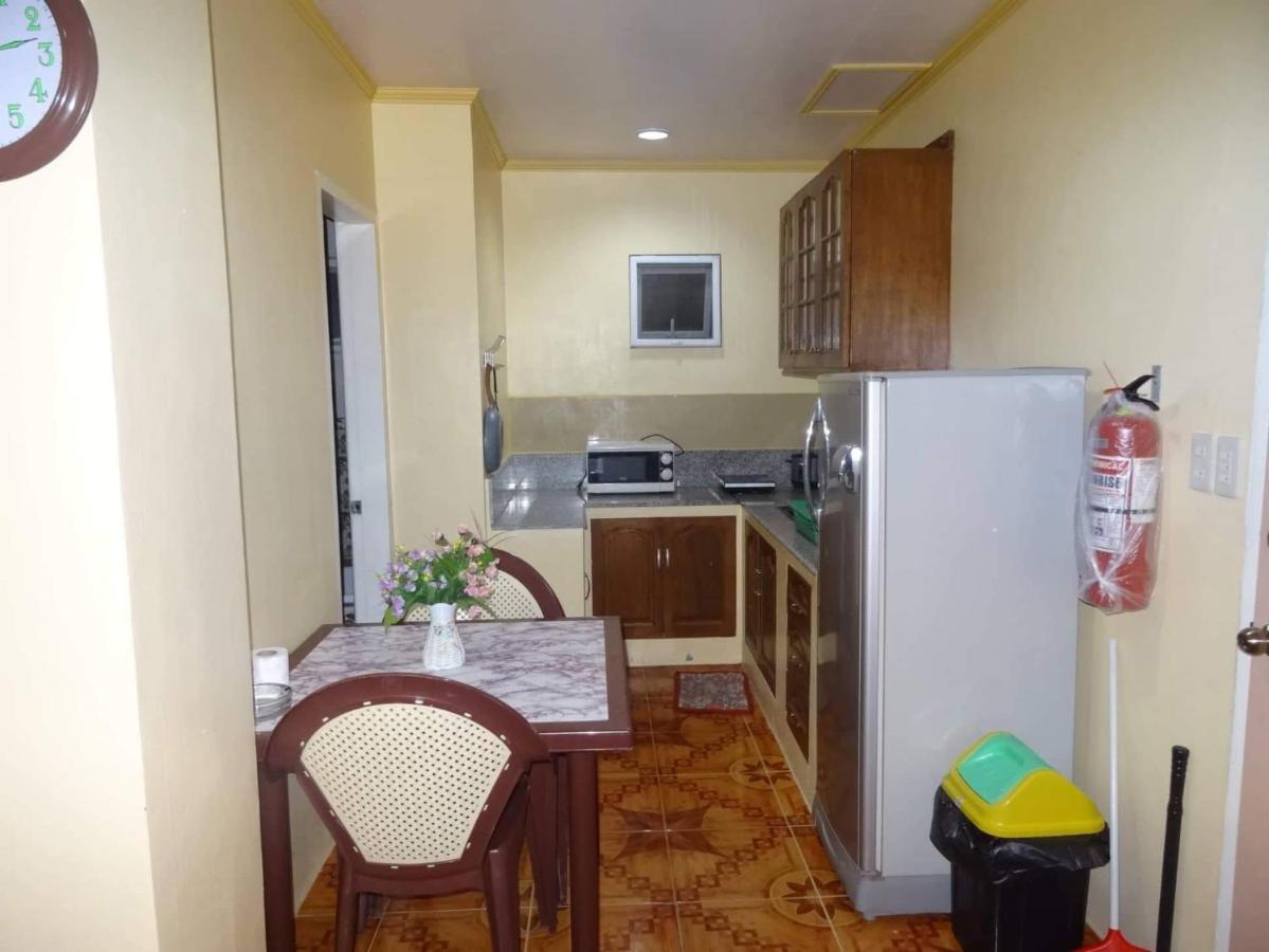 Julz Tropical Apartments Olongapo Kültér fotó