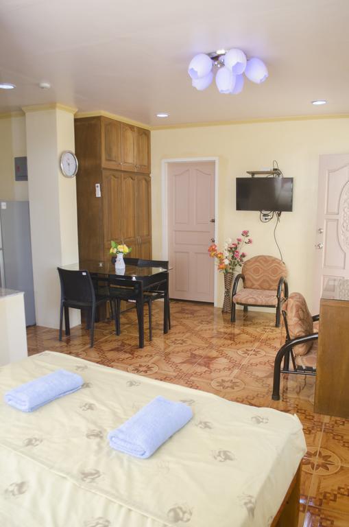 Julz Tropical Apartments Olongapo Kültér fotó
