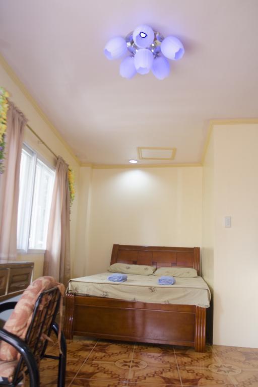Julz Tropical Apartments Olongapo Kültér fotó